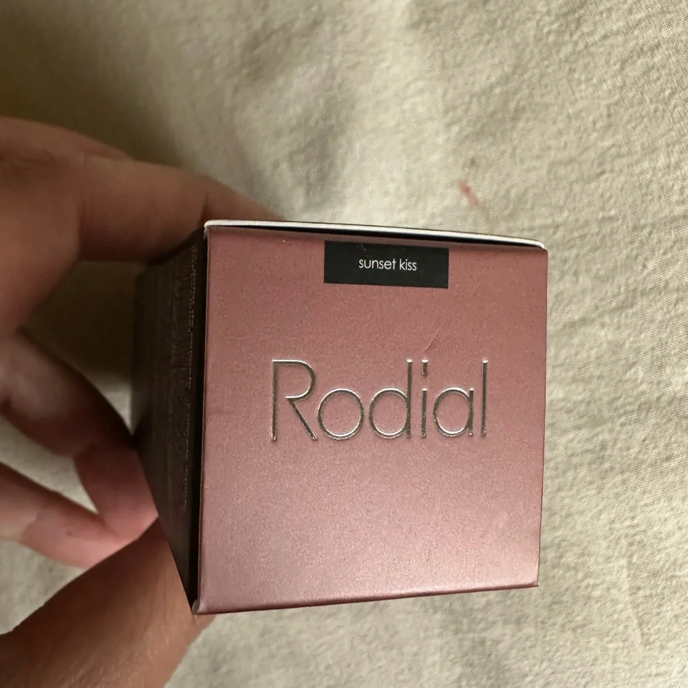 Rodial Blush Drops - Radiant Pink Liquid Blush